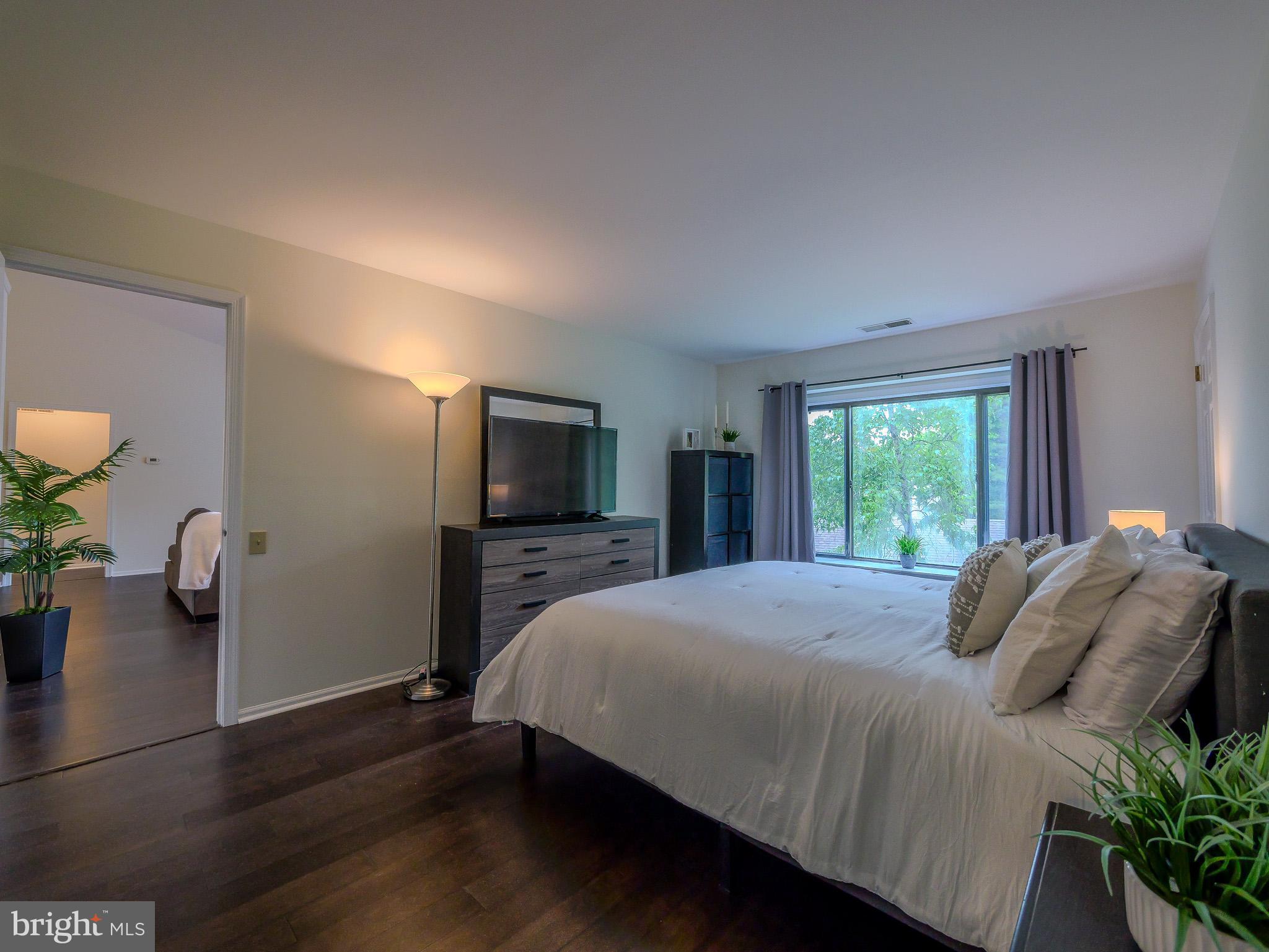 RUNNYMEADE FARMS - Residential
