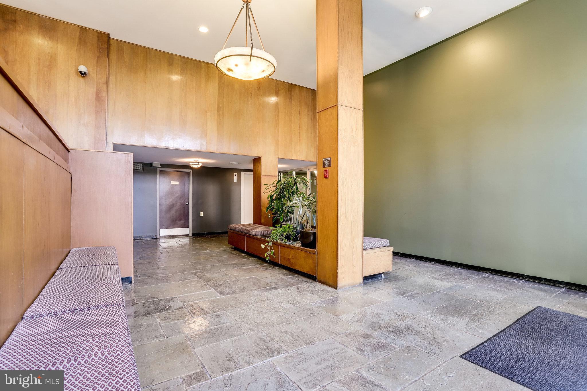 CIRCLE CONDOMINIUMS - Residential