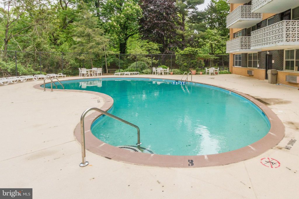 Photo of 2030 N Adams Street #1112, ARLINGTON, VA 22201 (MLS # VAAR2065416)