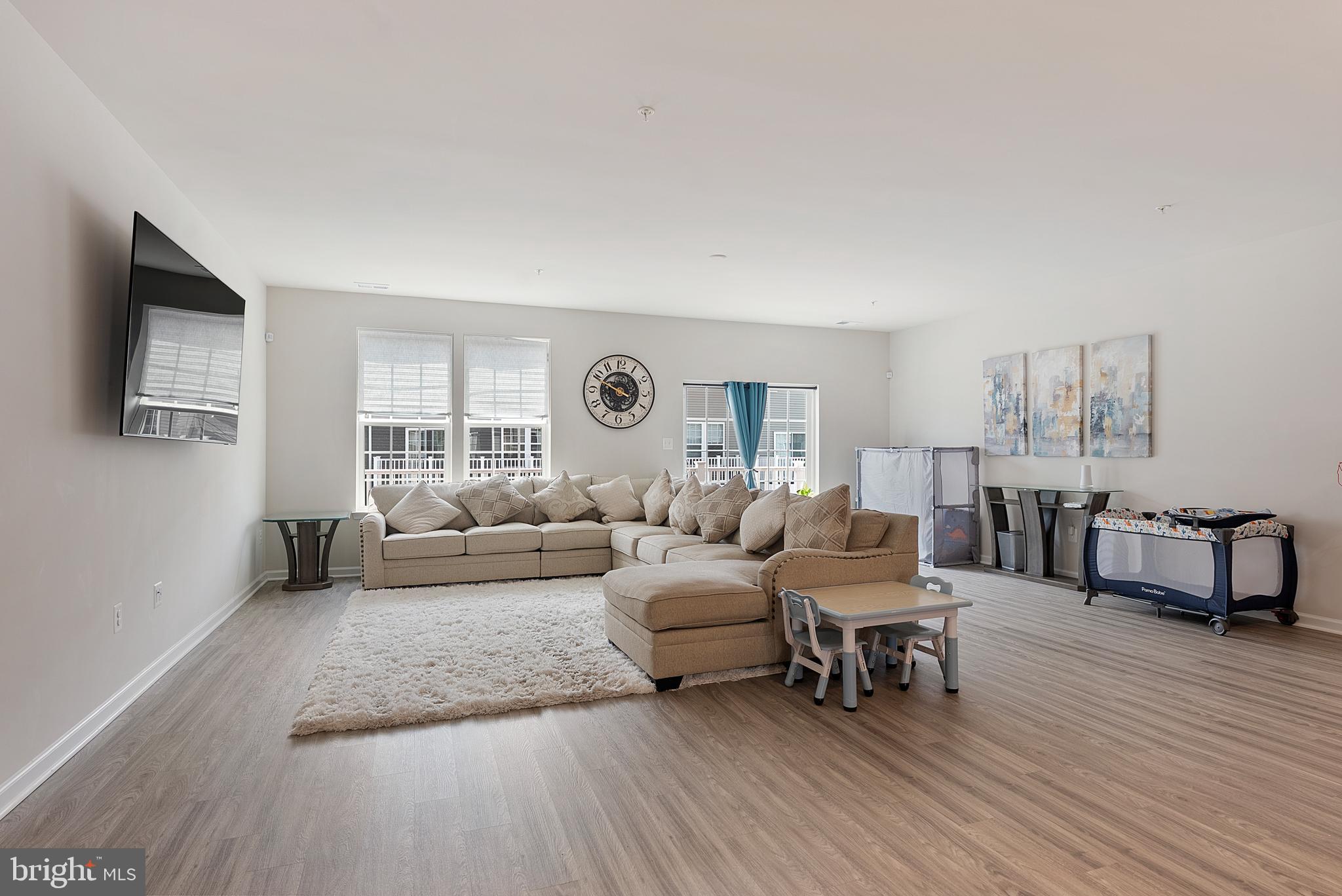 GLENN DALE COMMONS - Residential