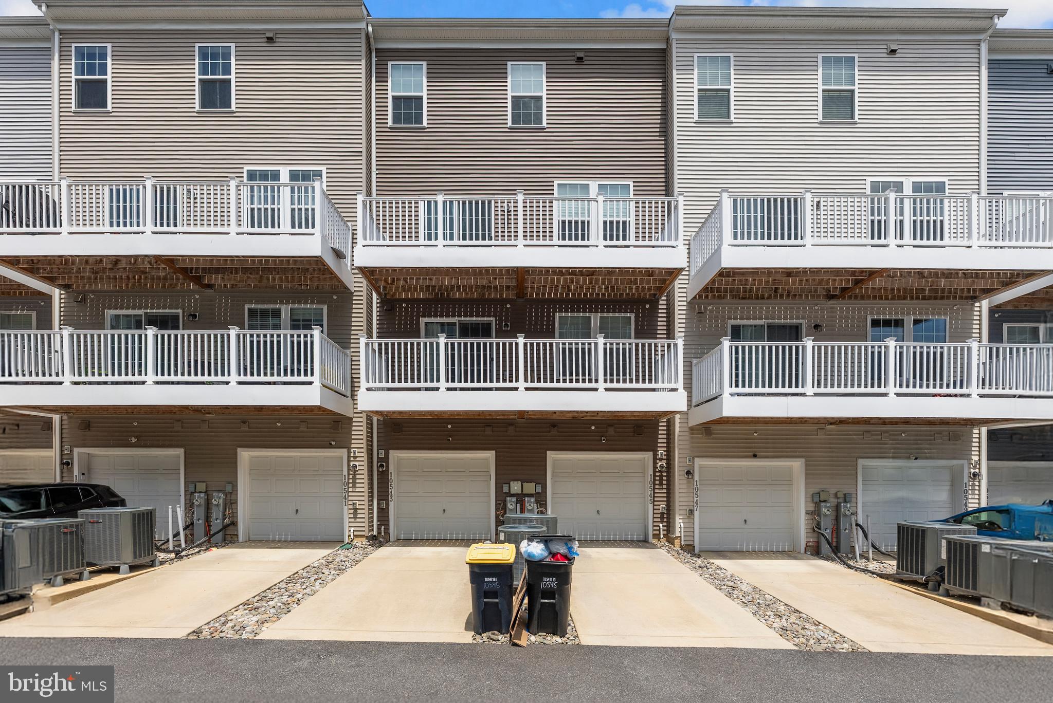 GLENN DALE COMMONS - Residential