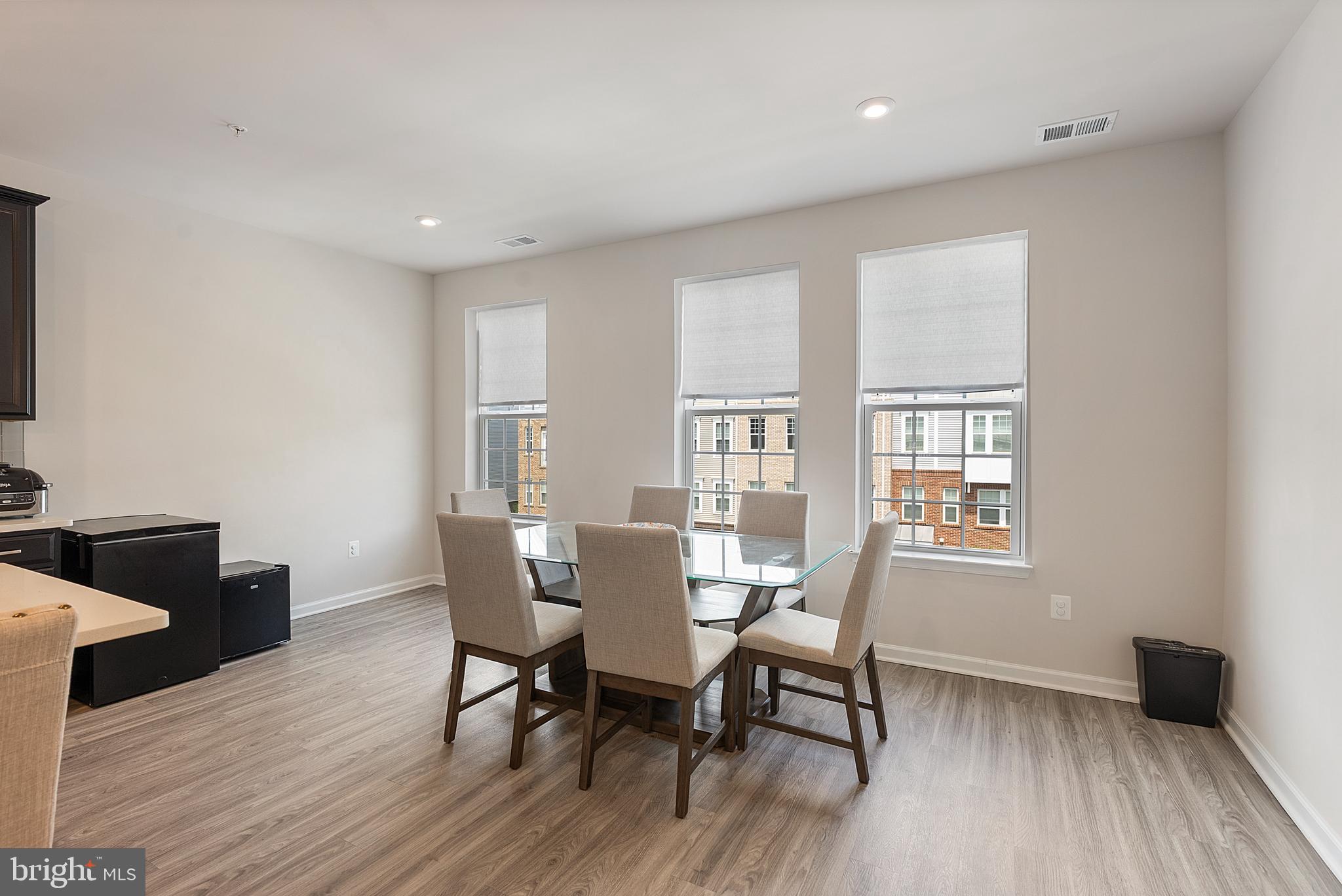 GLENN DALE COMMONS - Residential