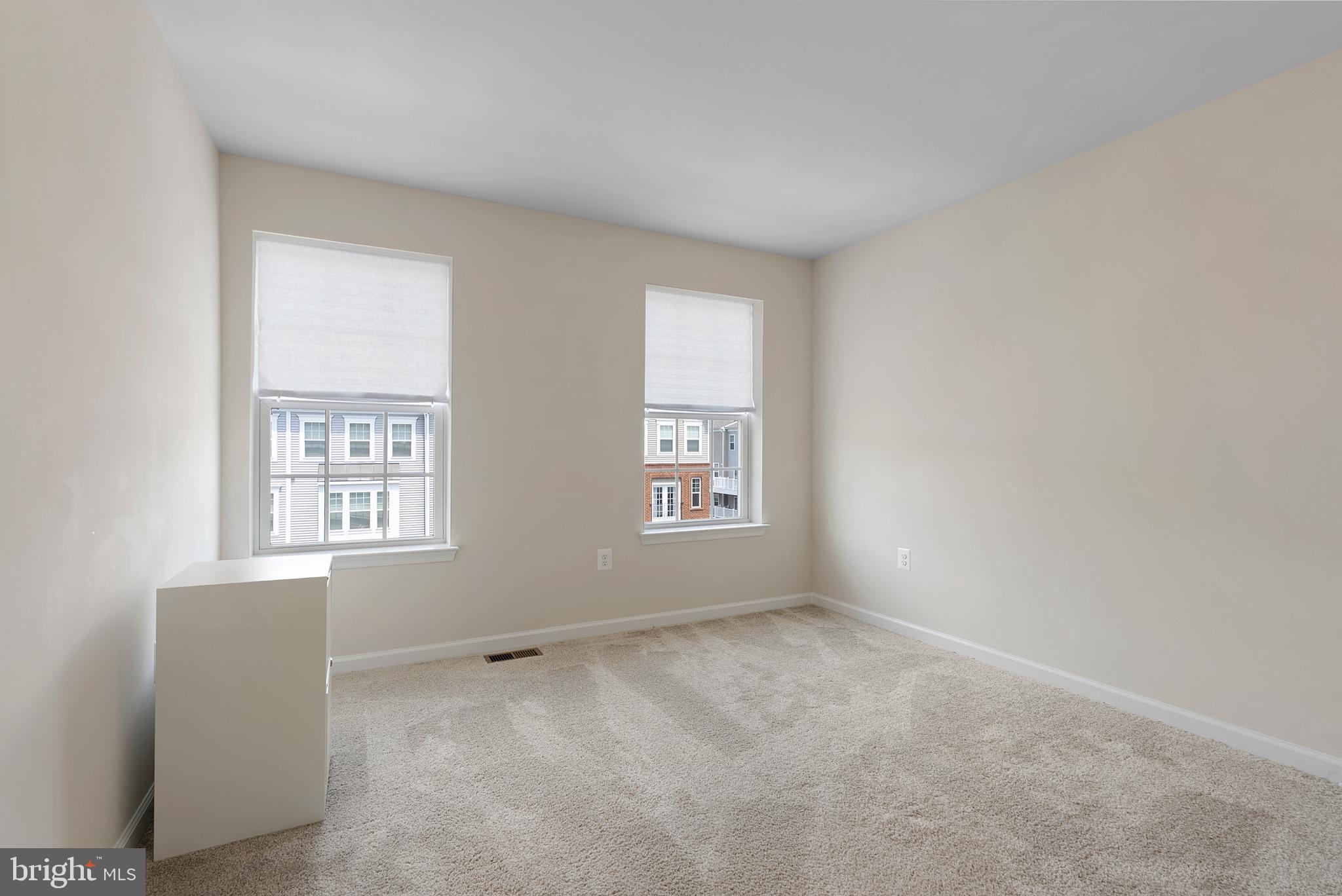 GLENN DALE COMMONS - Residential