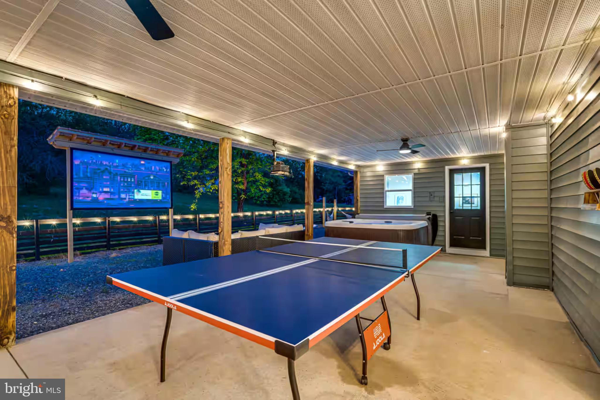 3347 RIVER ROAD