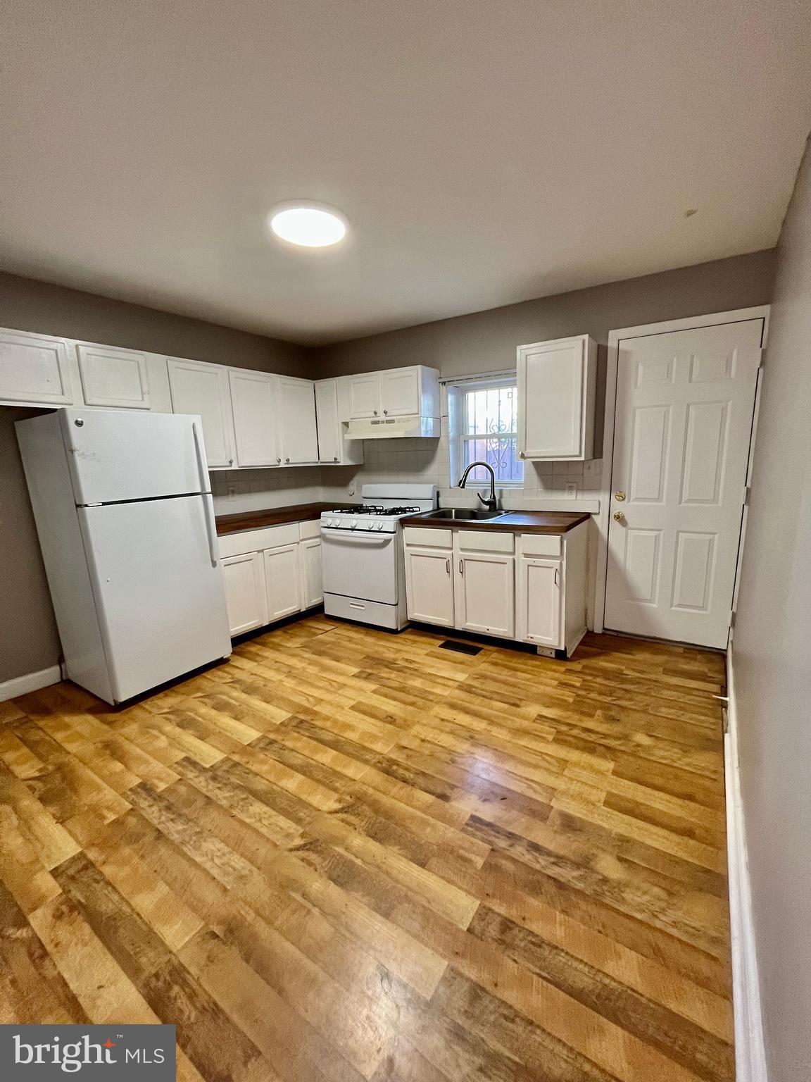 OLDE KENSINGTON - Residential