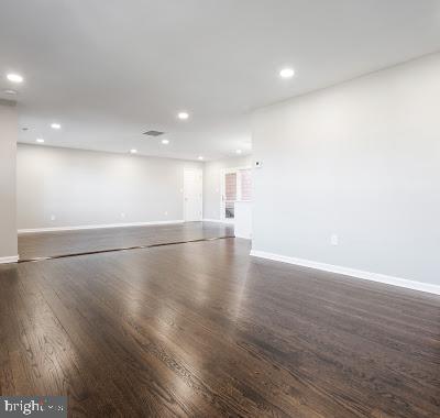 DAMASCUS OUTSIDE - Residential