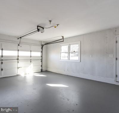 DAMASCUS OUTSIDE - Residential