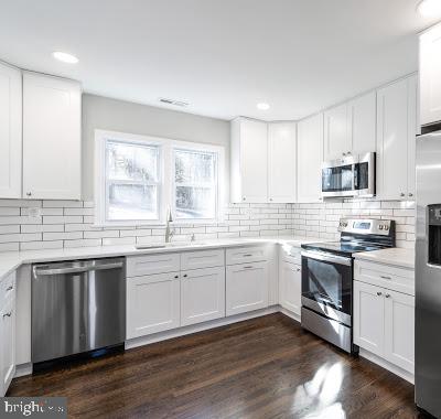 DAMASCUS OUTSIDE - Residential