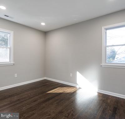 DAMASCUS OUTSIDE - Residential