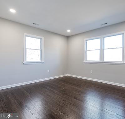 DAMASCUS OUTSIDE - Residential