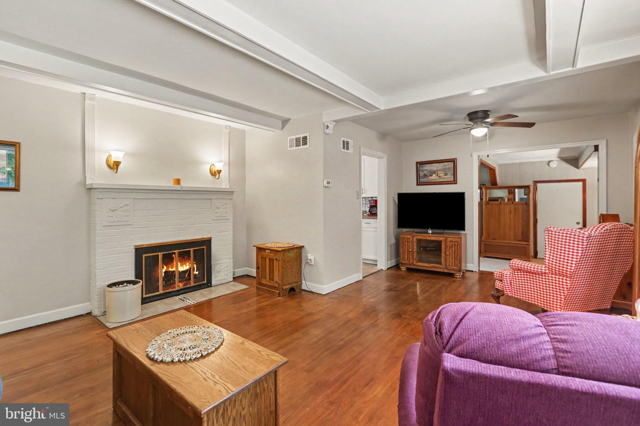 154 W I STREET