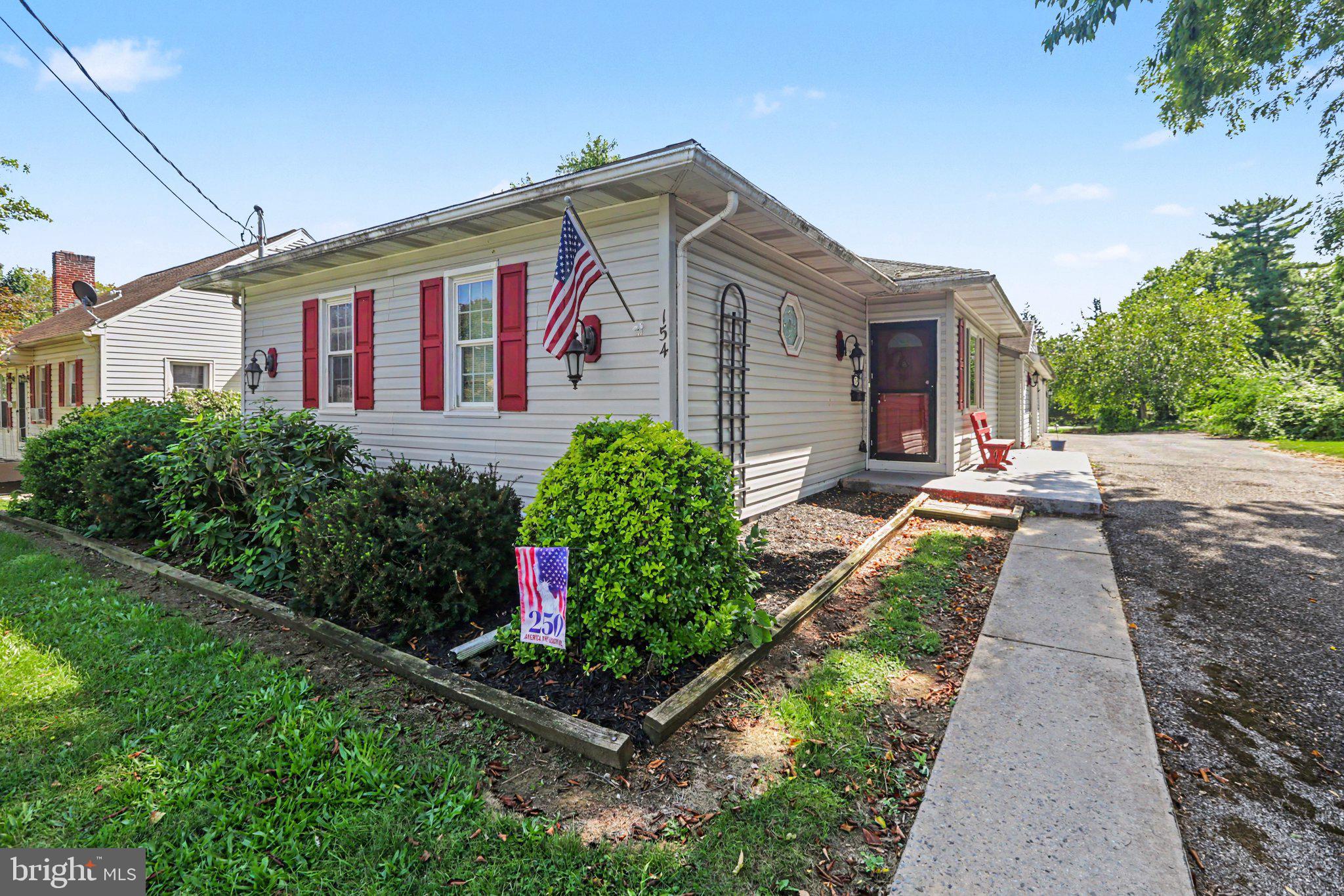 154 W I STREET