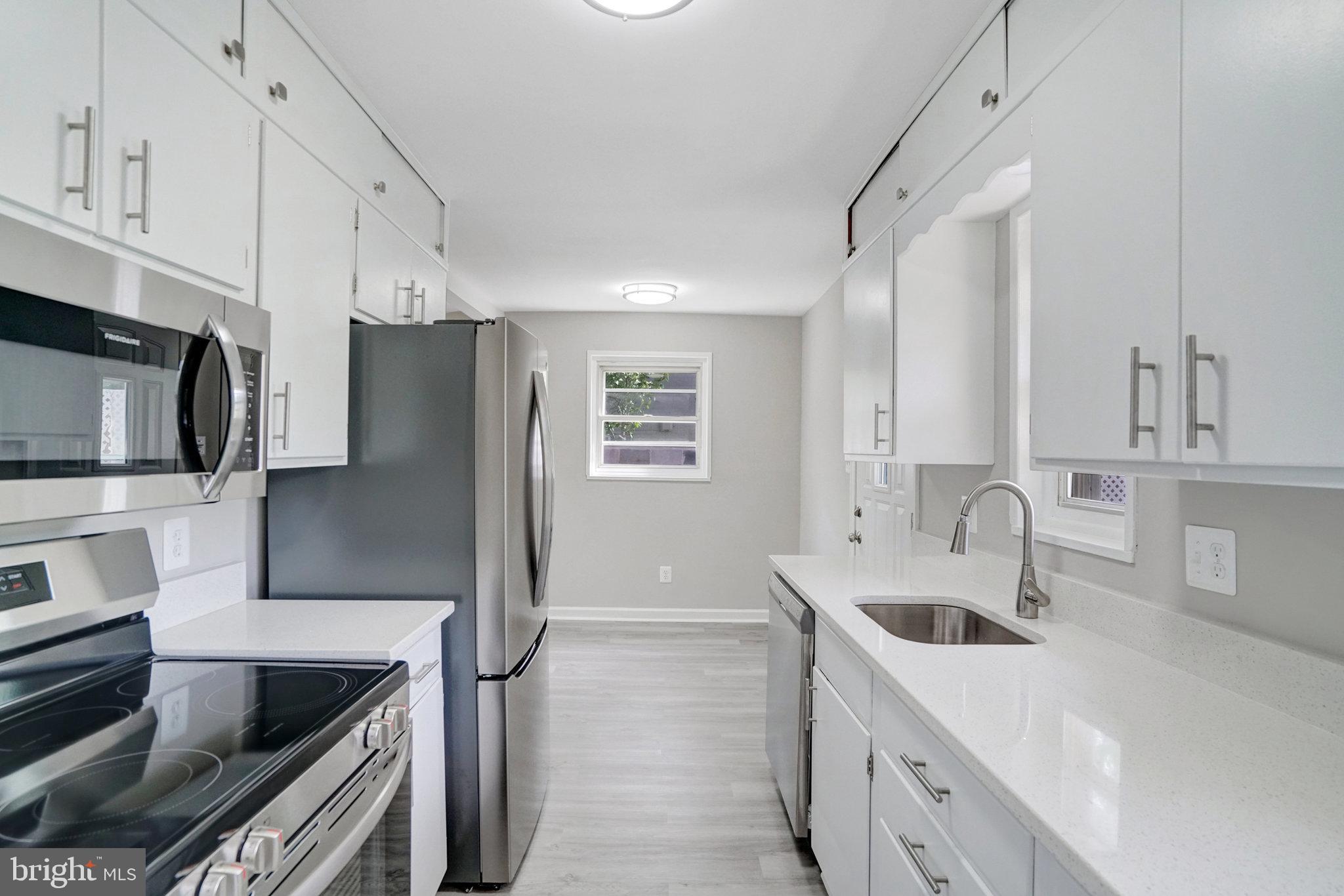 BARCROFT FOREST - Residential