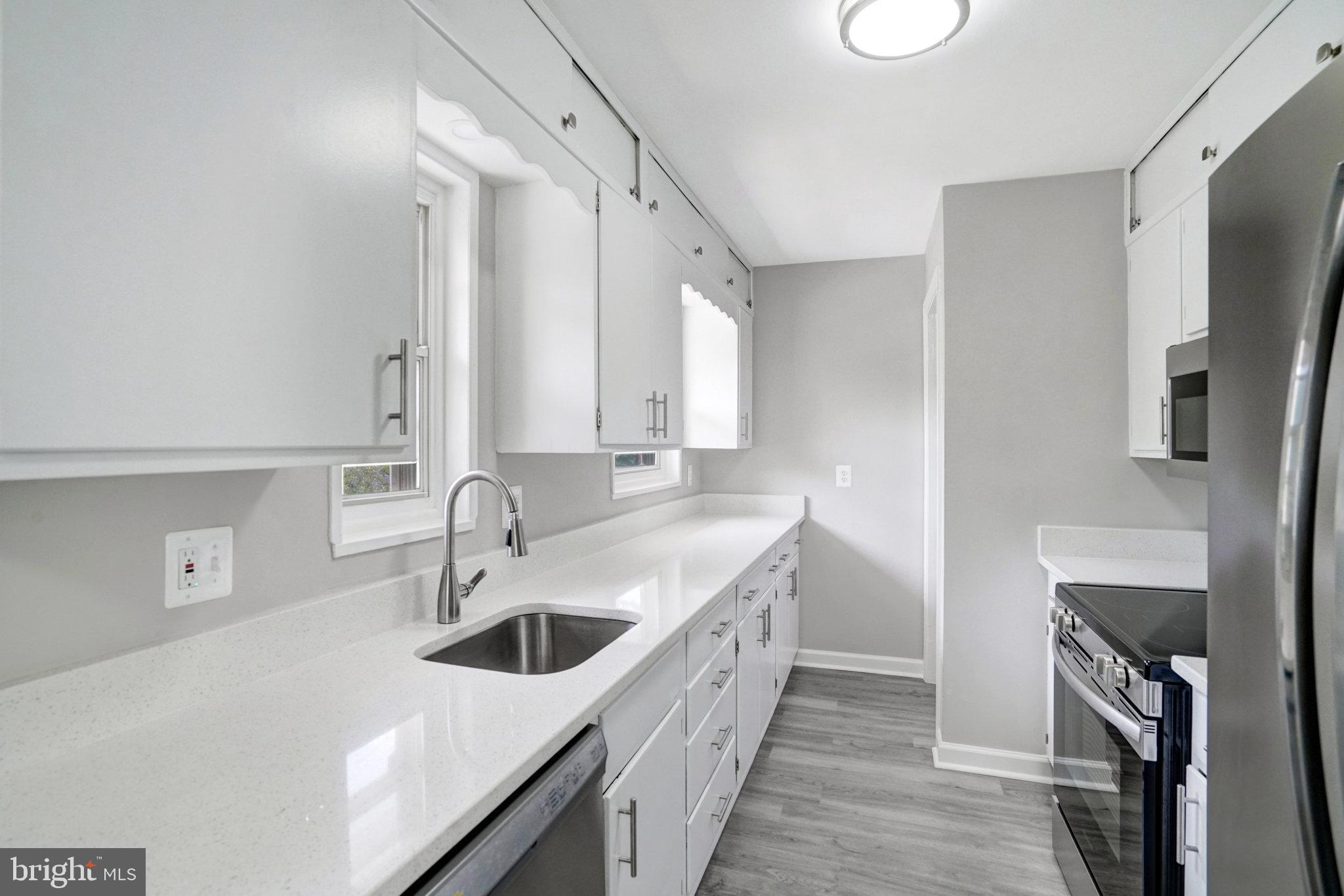 BARCROFT FOREST - Residential