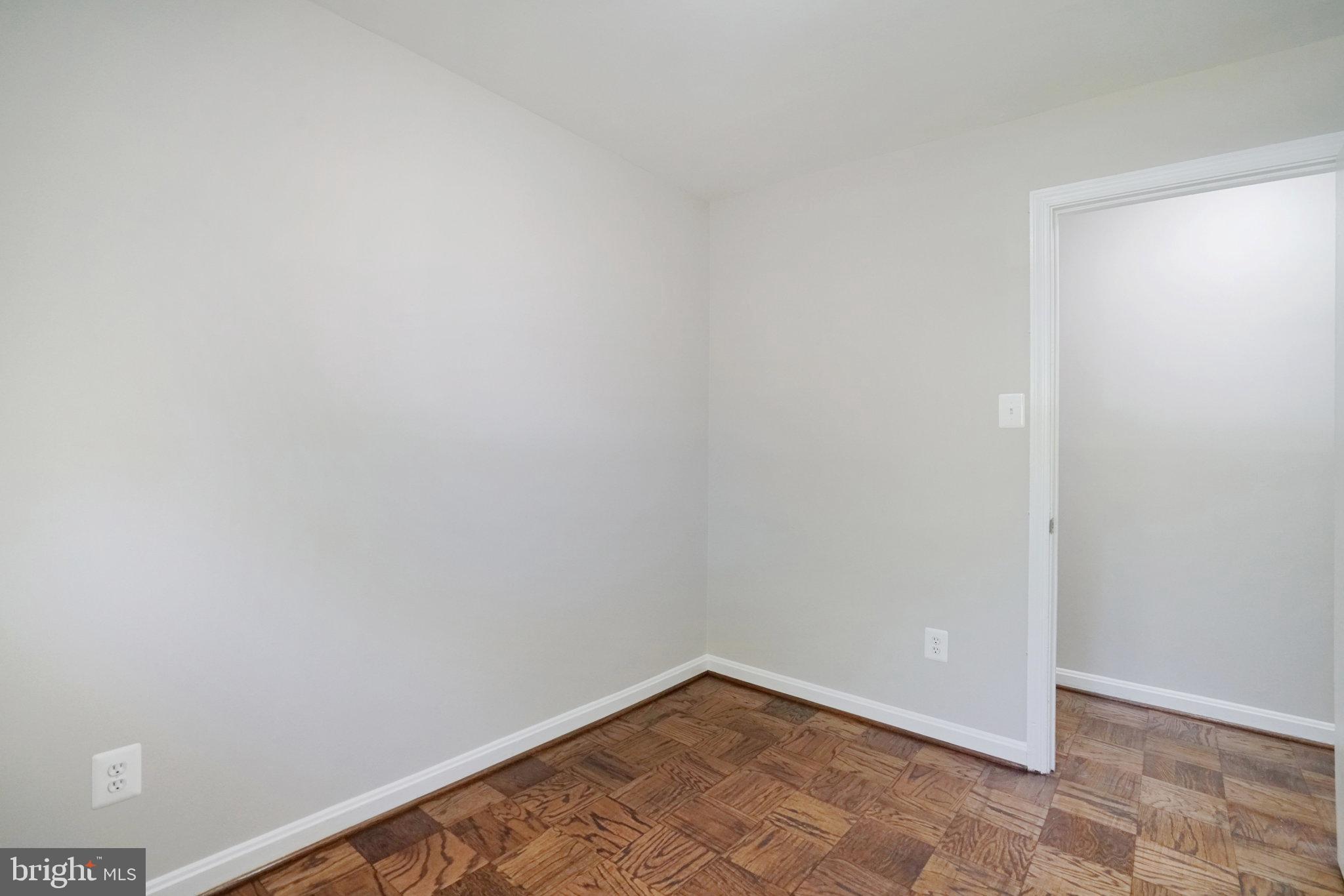 BARCROFT FOREST - Residential