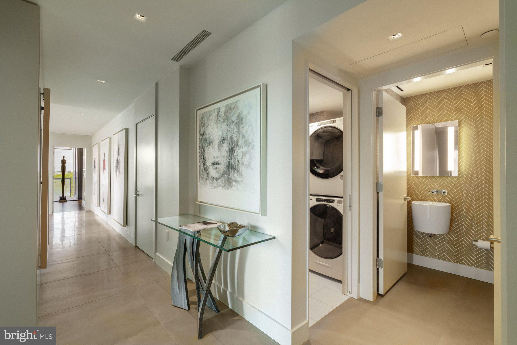 ART MUSEUM AREA - Residential