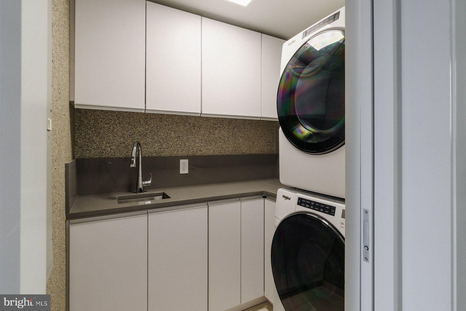 ART MUSEUM AREA - Residential