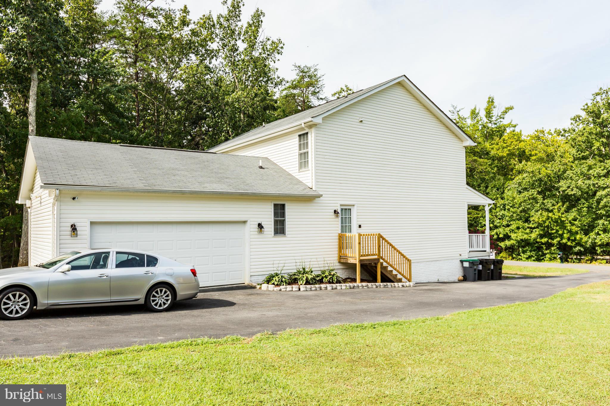 LAKE WILDERNESS - Residential