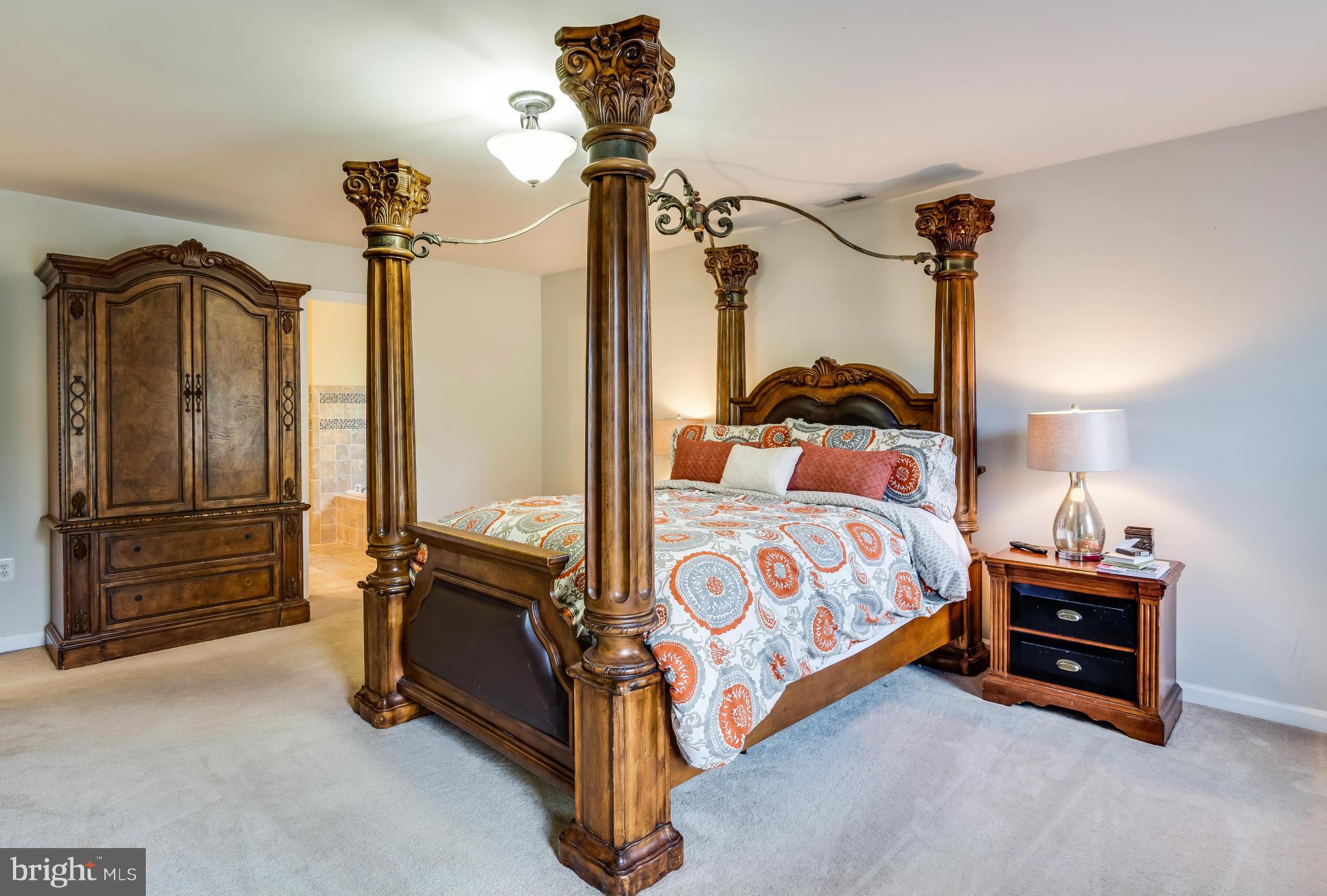 LAKE WILDERNESS - Residential