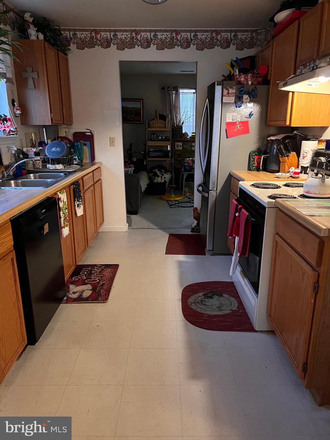 WOODS AT STONEY RIDGE - Residential