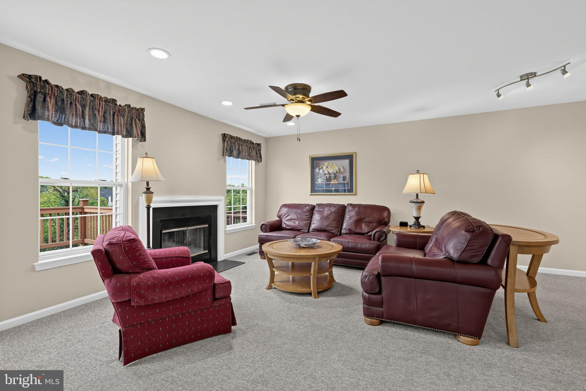 1037 COLIN DRIVE
