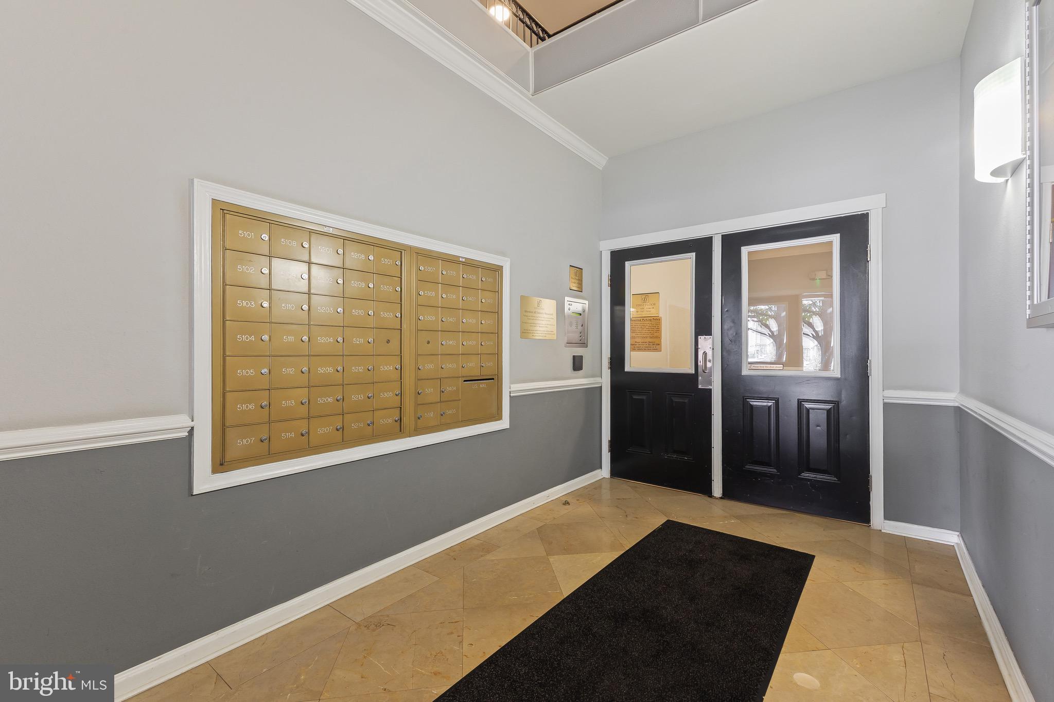 1581 SPRING GATE DRIVE 5309