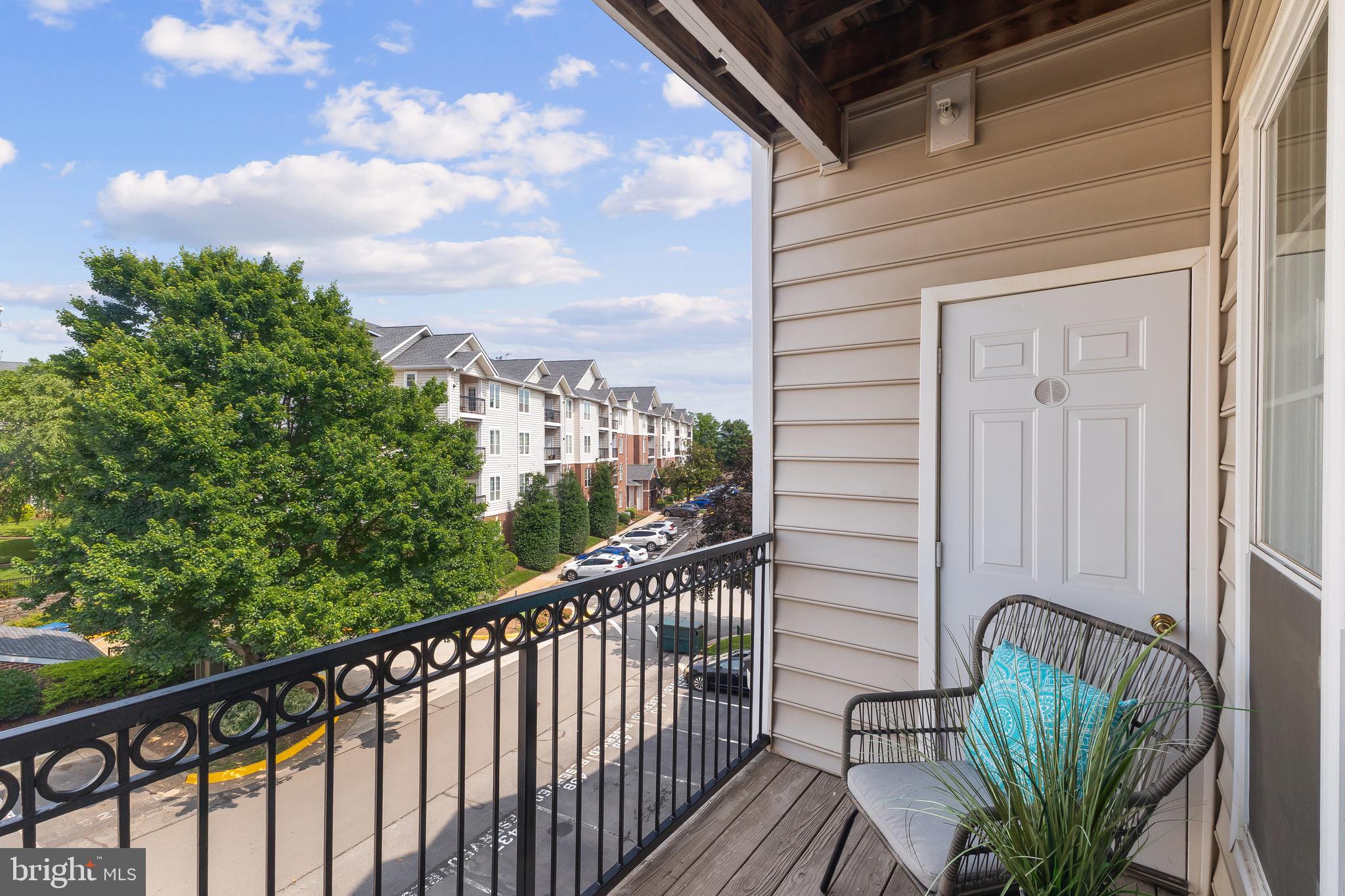 GATES OF MCLEAN - Residential