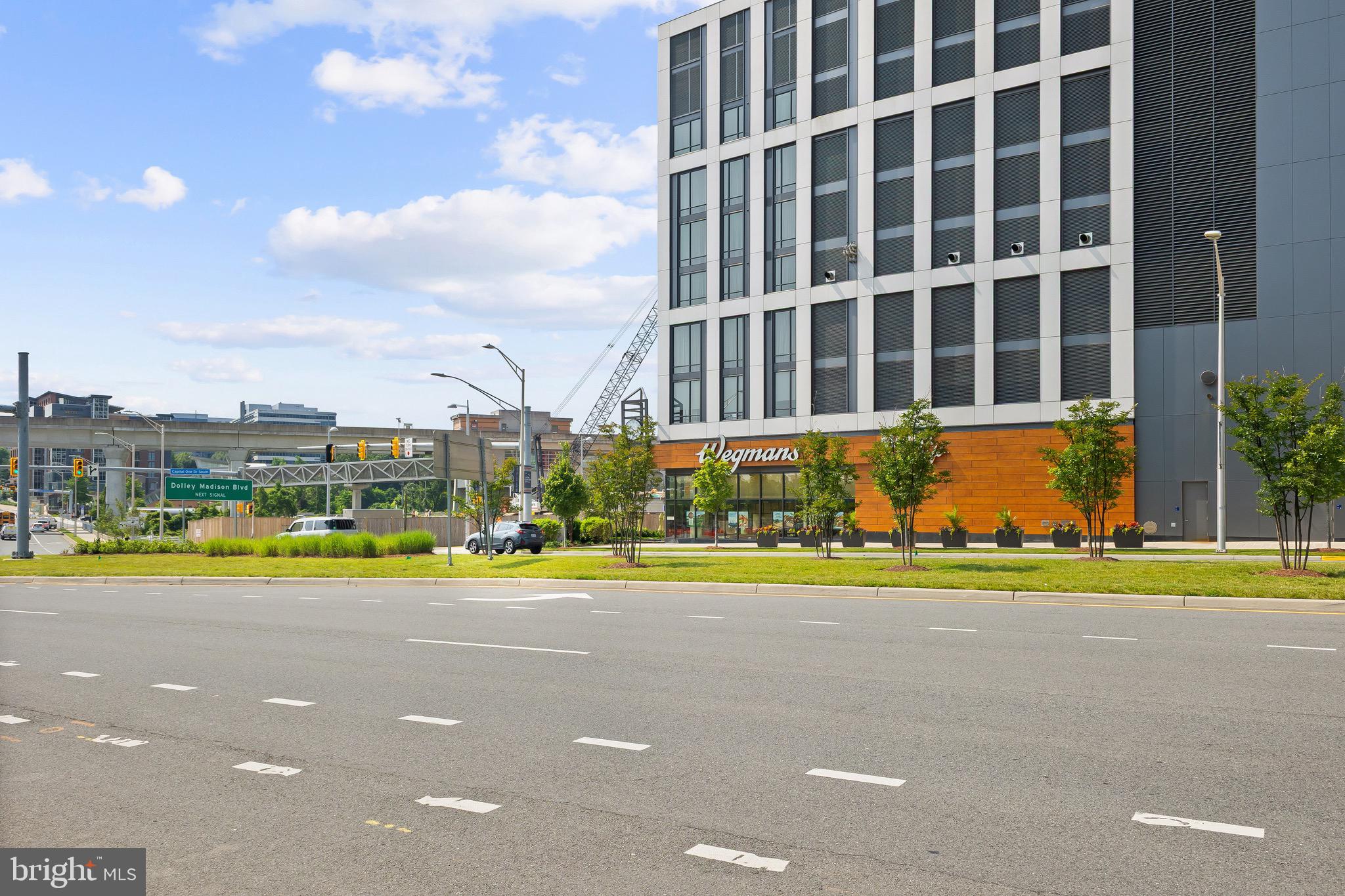 GATES OF MCLEAN - Residential