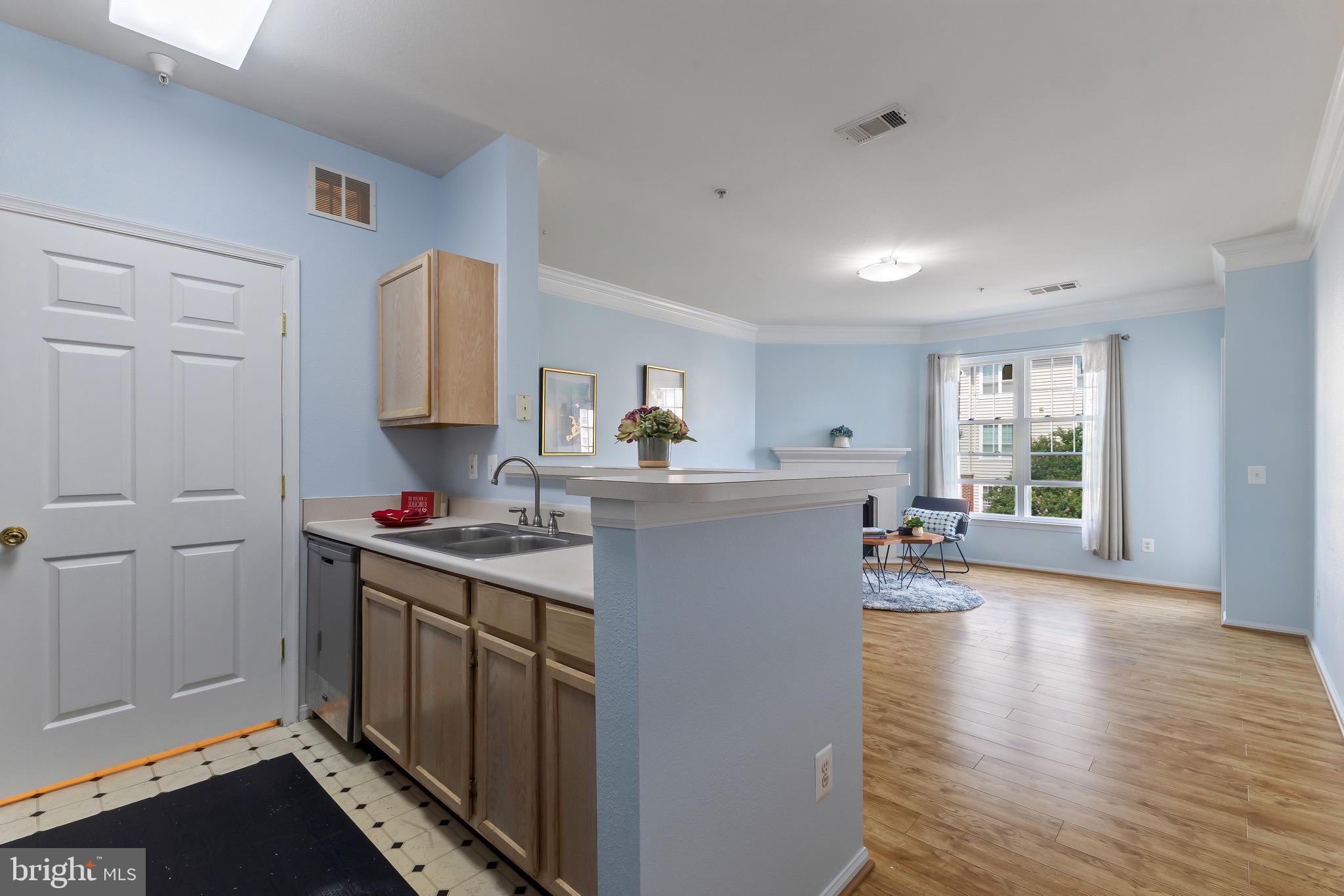 GATES OF MCLEAN - Residential