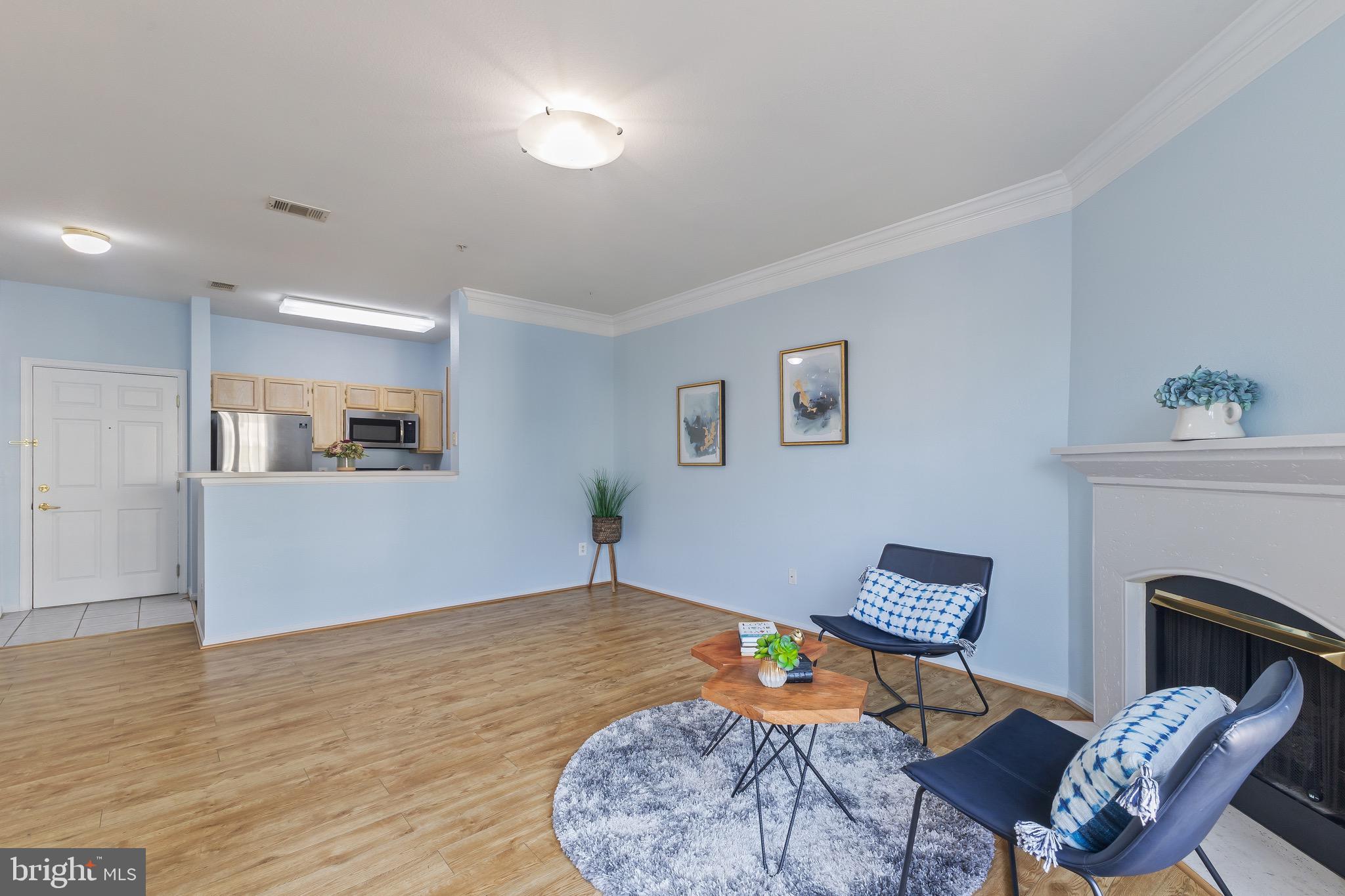 GATES OF MCLEAN - Residential