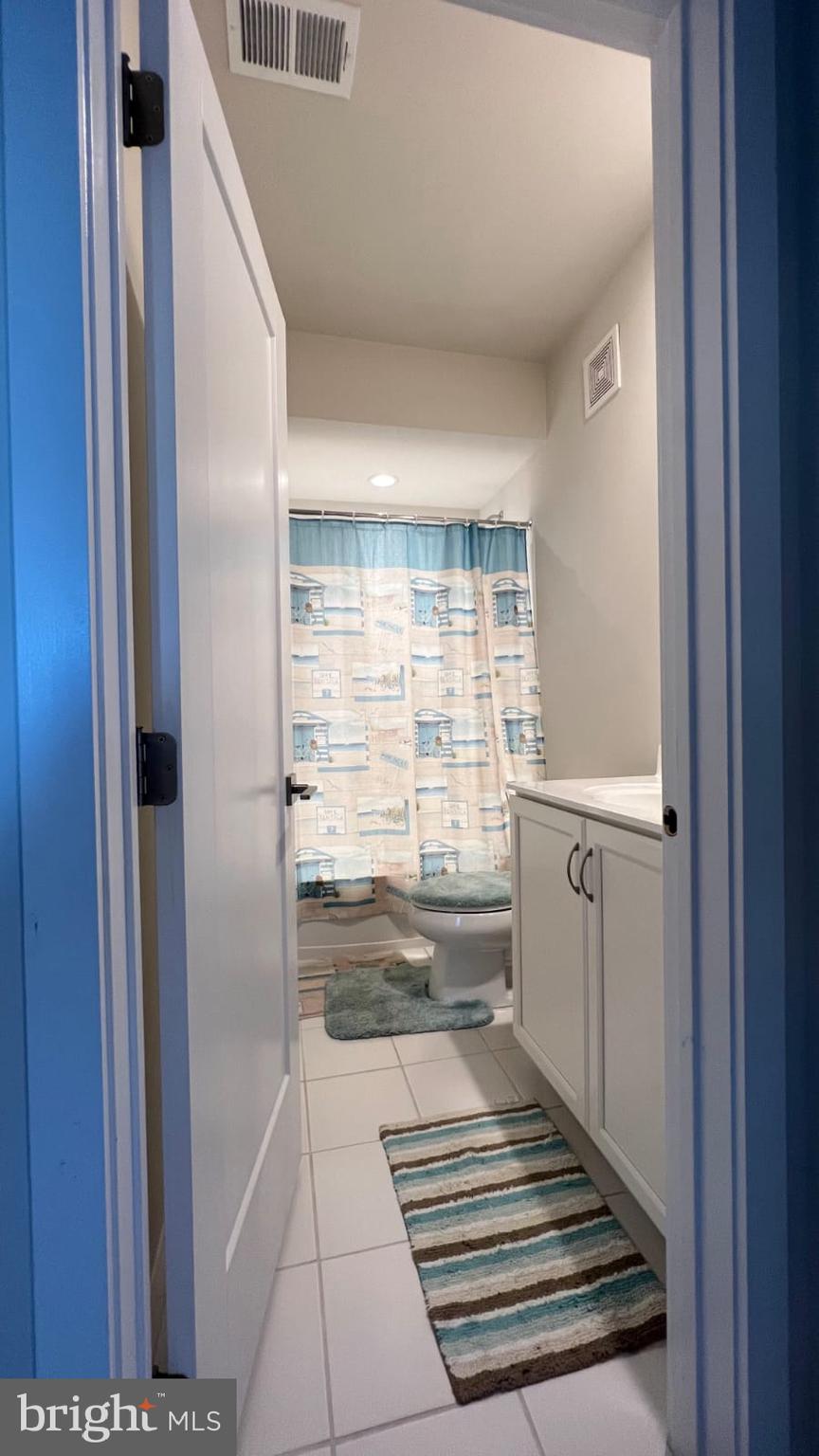 LOUDOUN VALLEY CARLISLE - Residential Lease