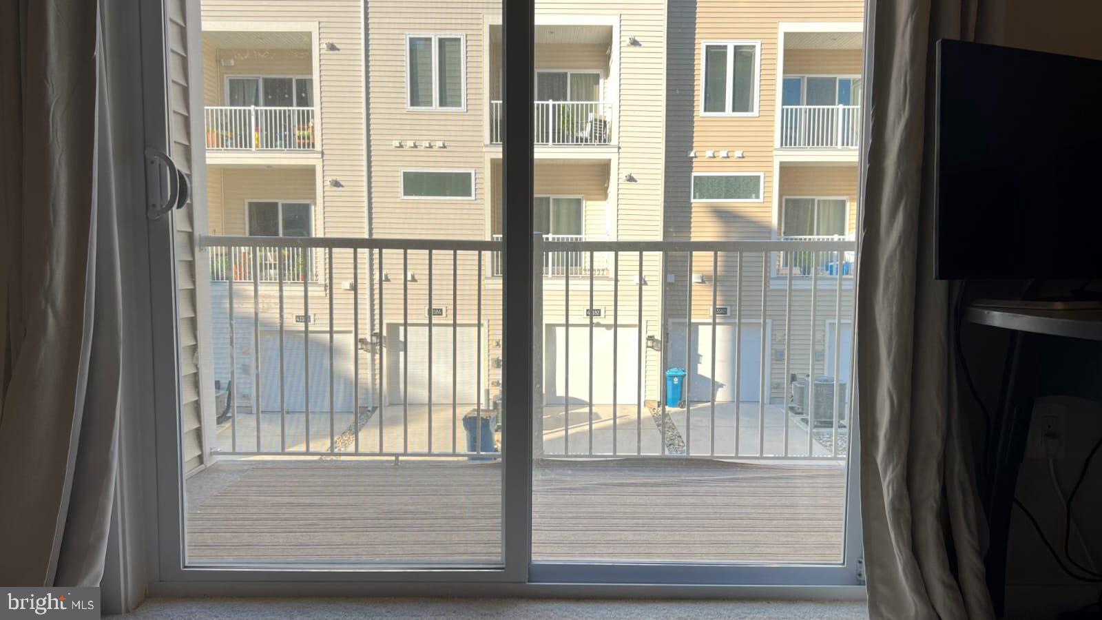 LOUDOUN VALLEY CARLISLE - Residential Lease