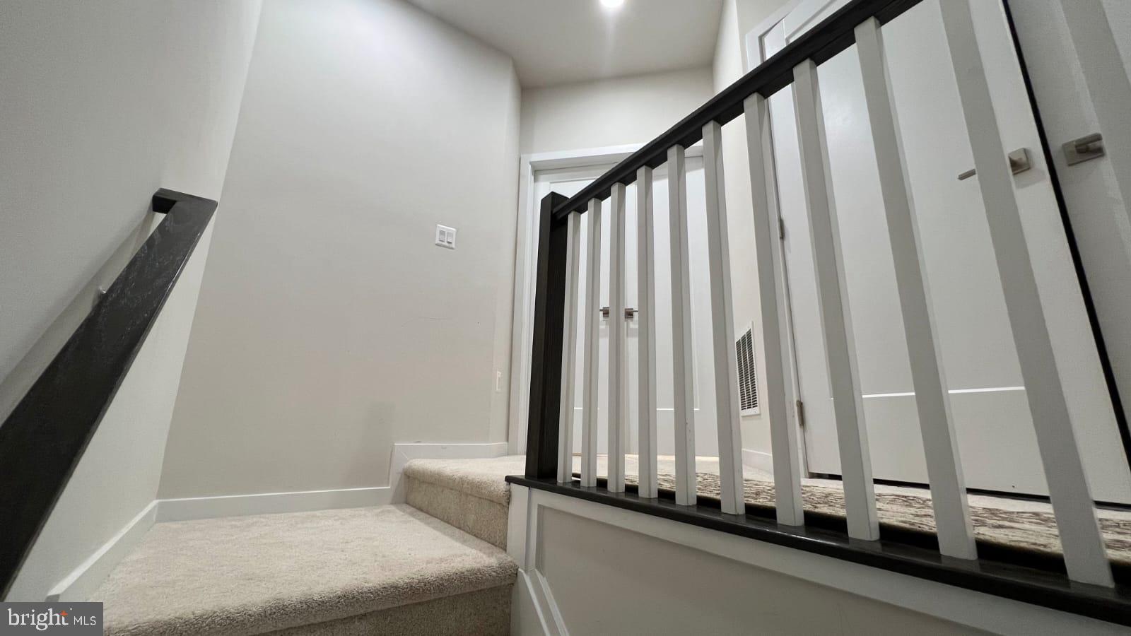 LOUDOUN VALLEY CARLISLE - Residential Lease