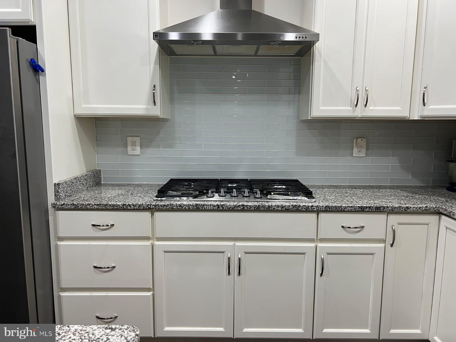 LOUDOUN VALLEY CARLISLE - Residential Lease