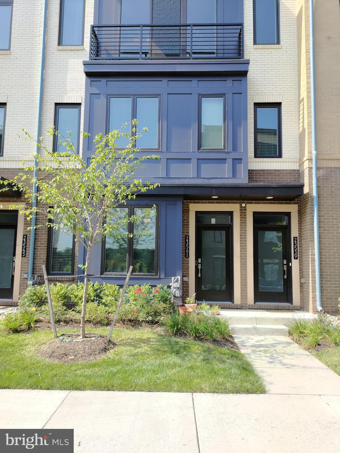 LOUDOUN VALLEY CARLISLE - Residential Lease