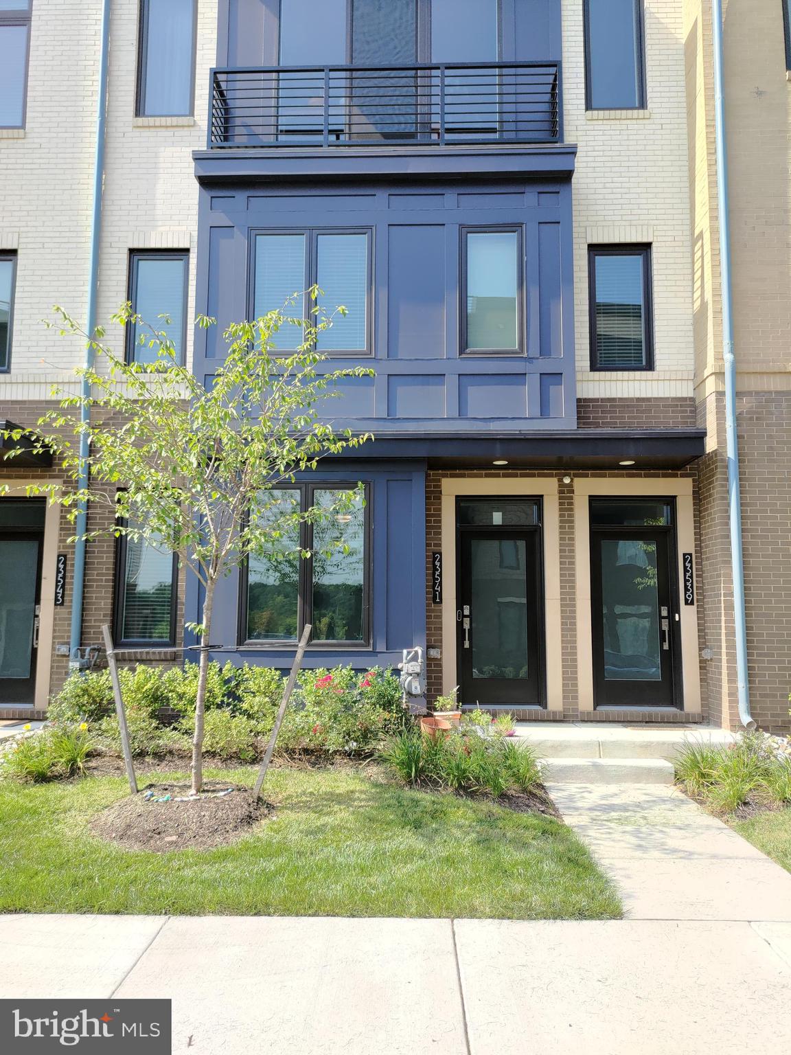 LOUDOUN VALLEY CARLISLE - Residential Lease