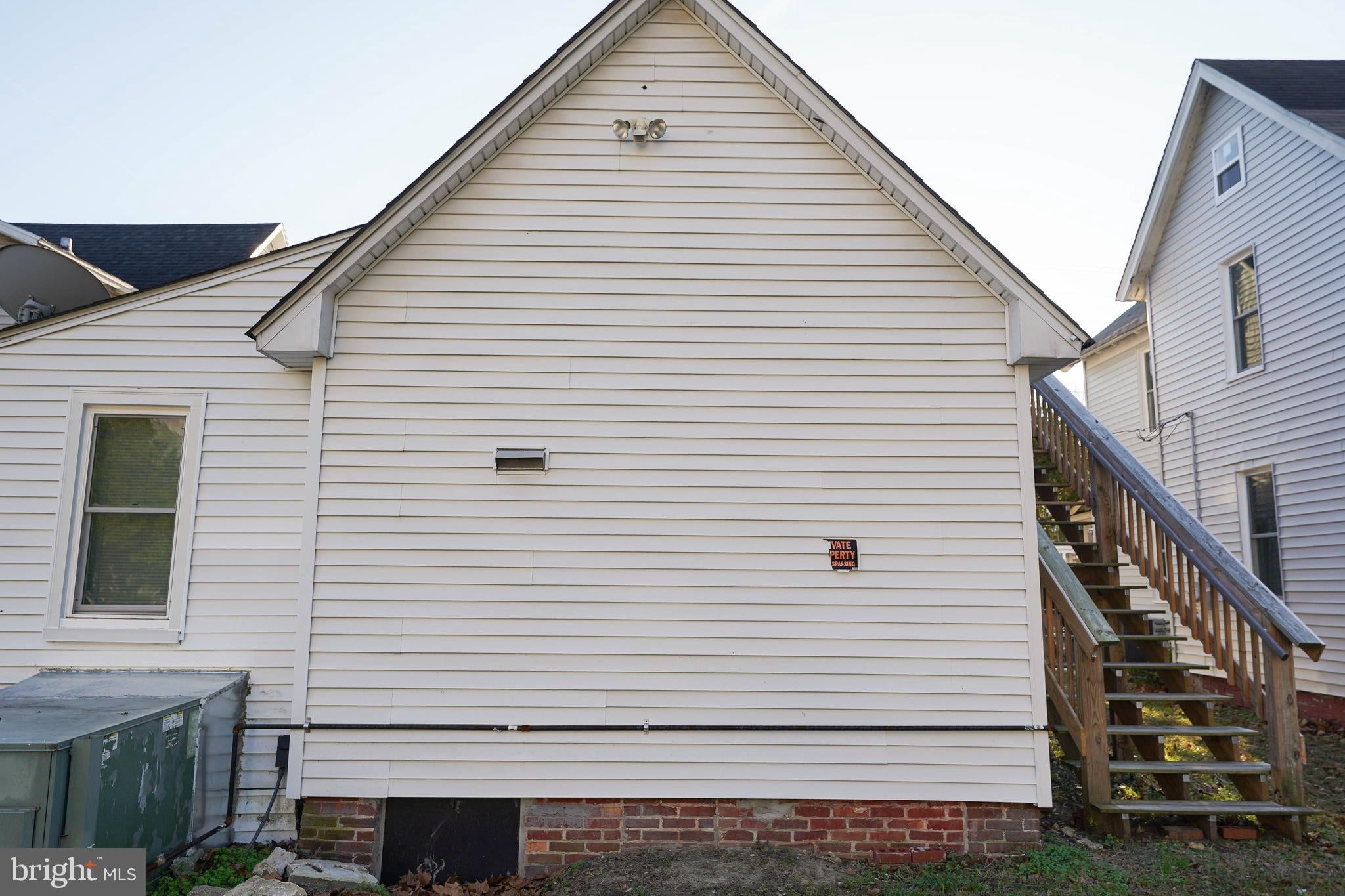231 NEWTON STREET A