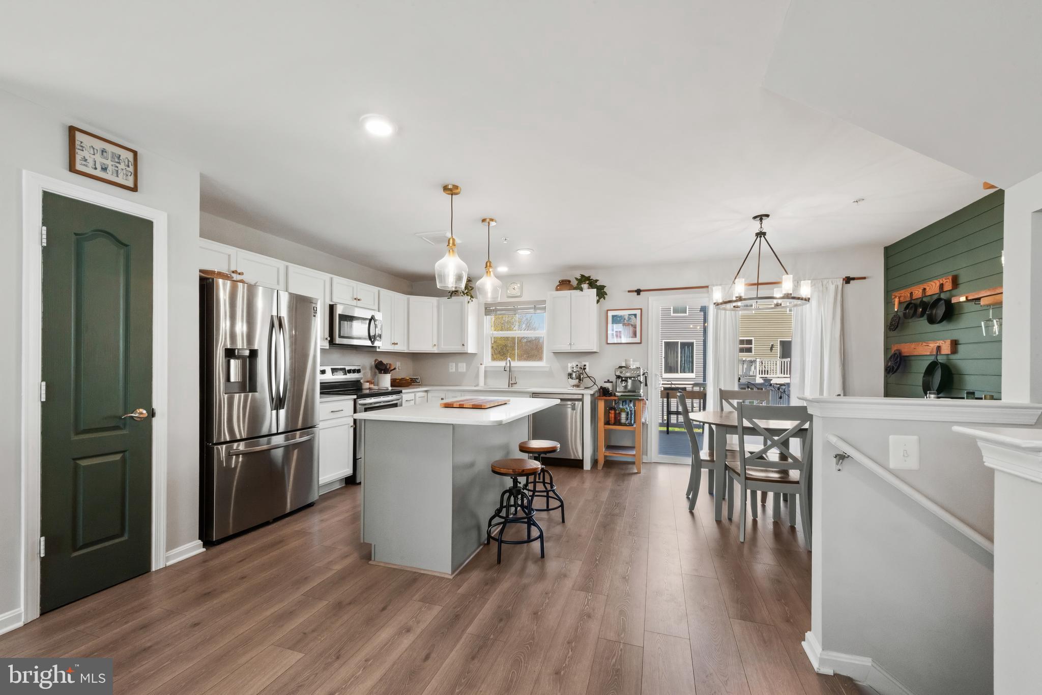 MEADE'S CROSSING - Residential