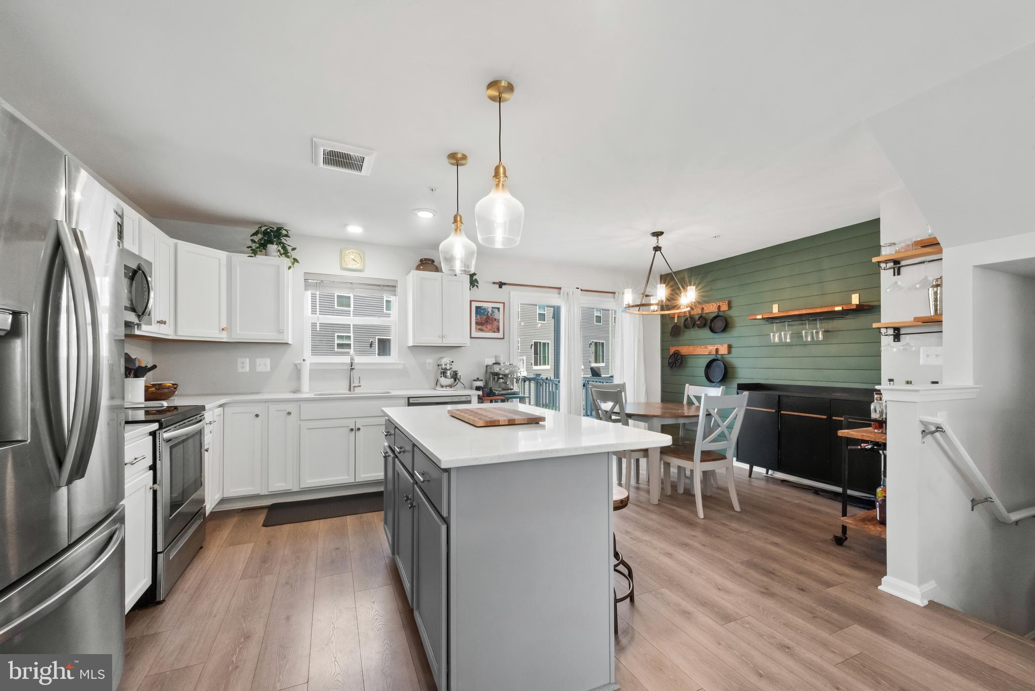 MEADE'S CROSSING - Residential