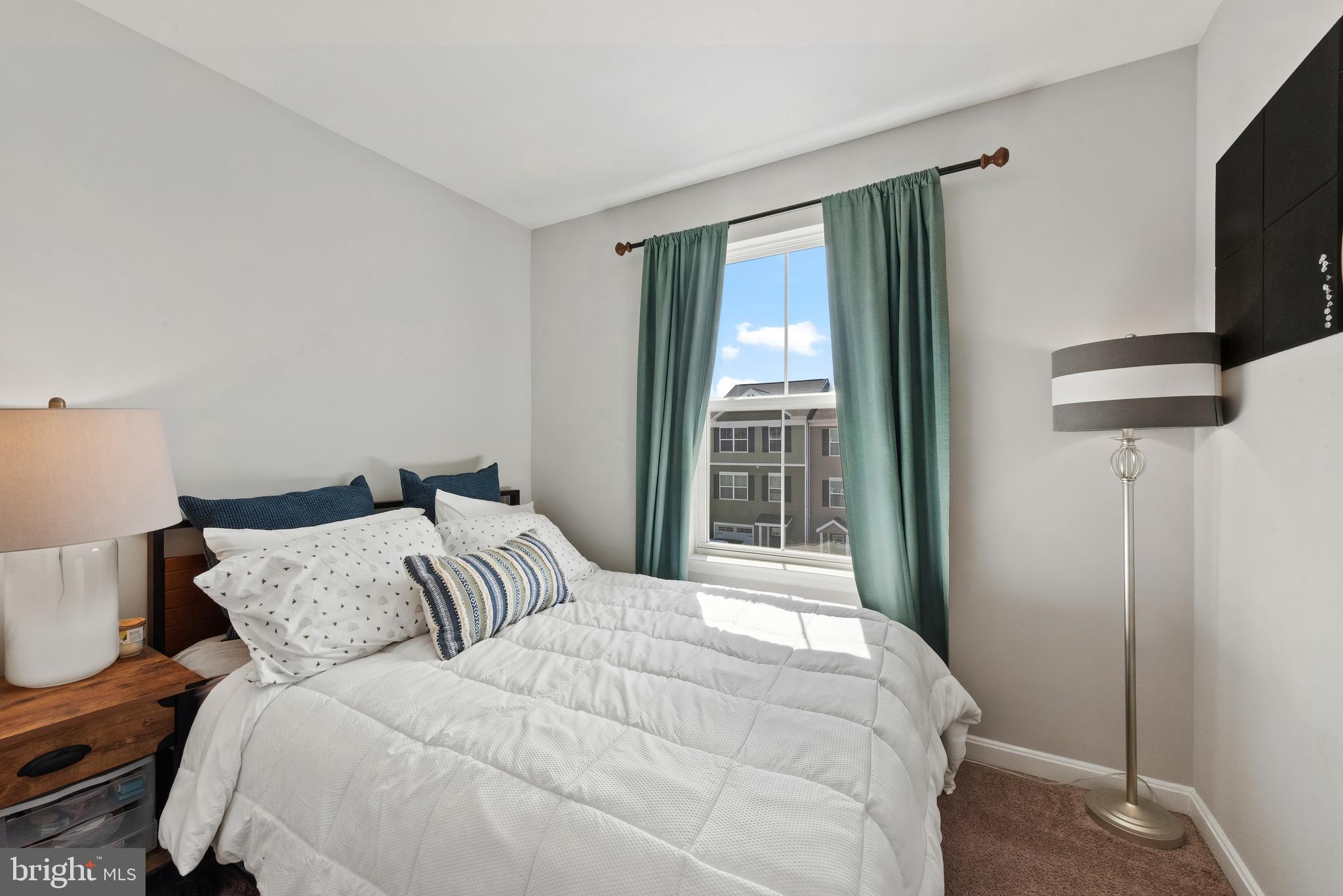 MEADE'S CROSSING - Residential