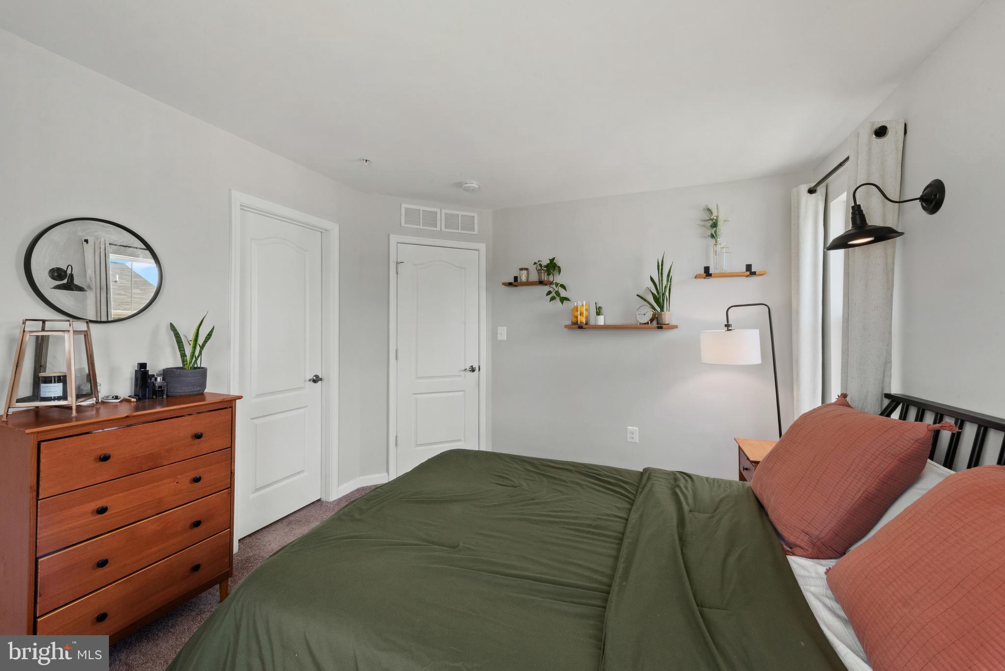 MEADE'S CROSSING - Residential