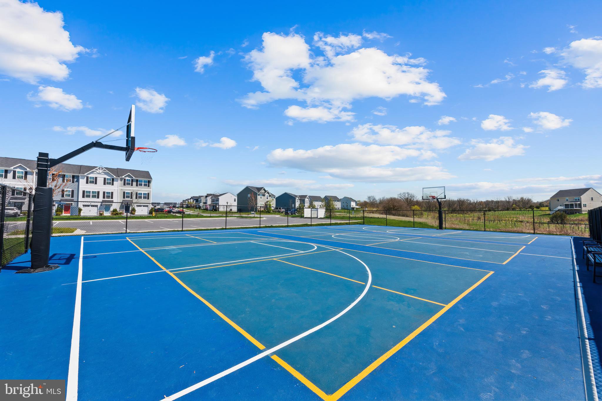 MEADE'S CROSSING - Residential