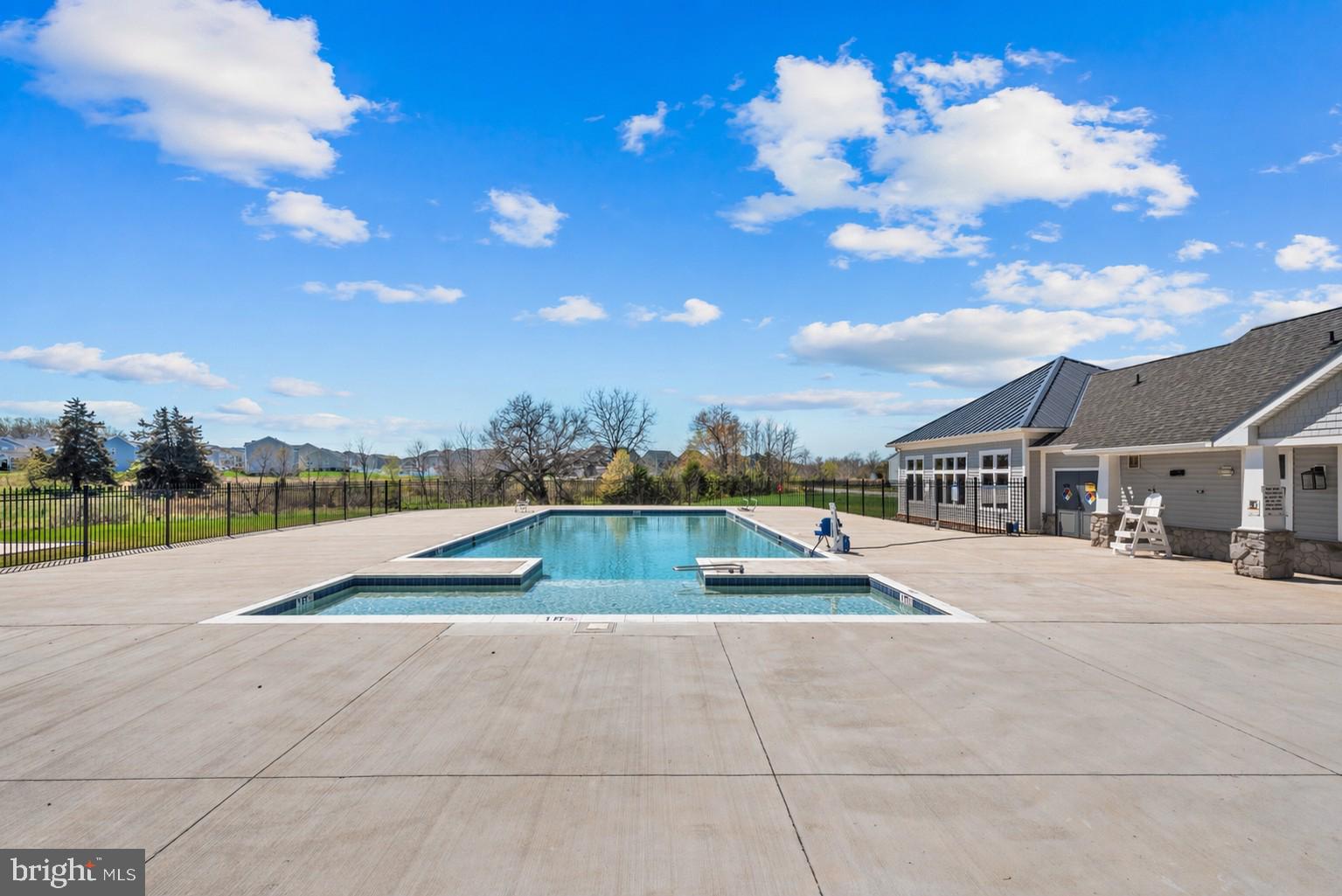 MEADE'S CROSSING - Residential