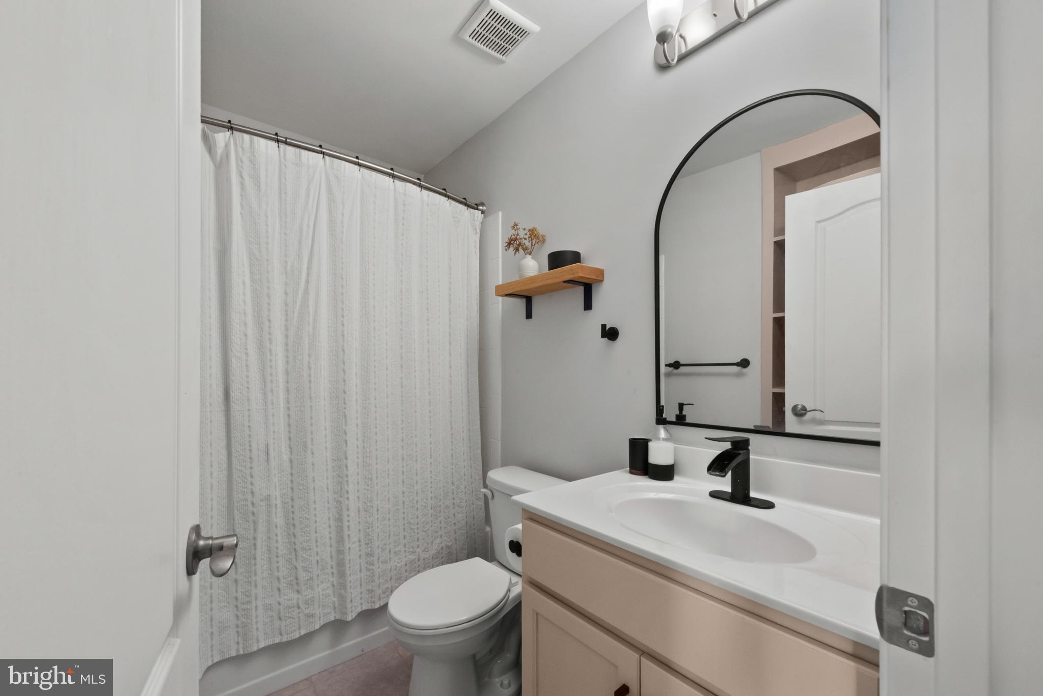 MEADE'S CROSSING - Residential