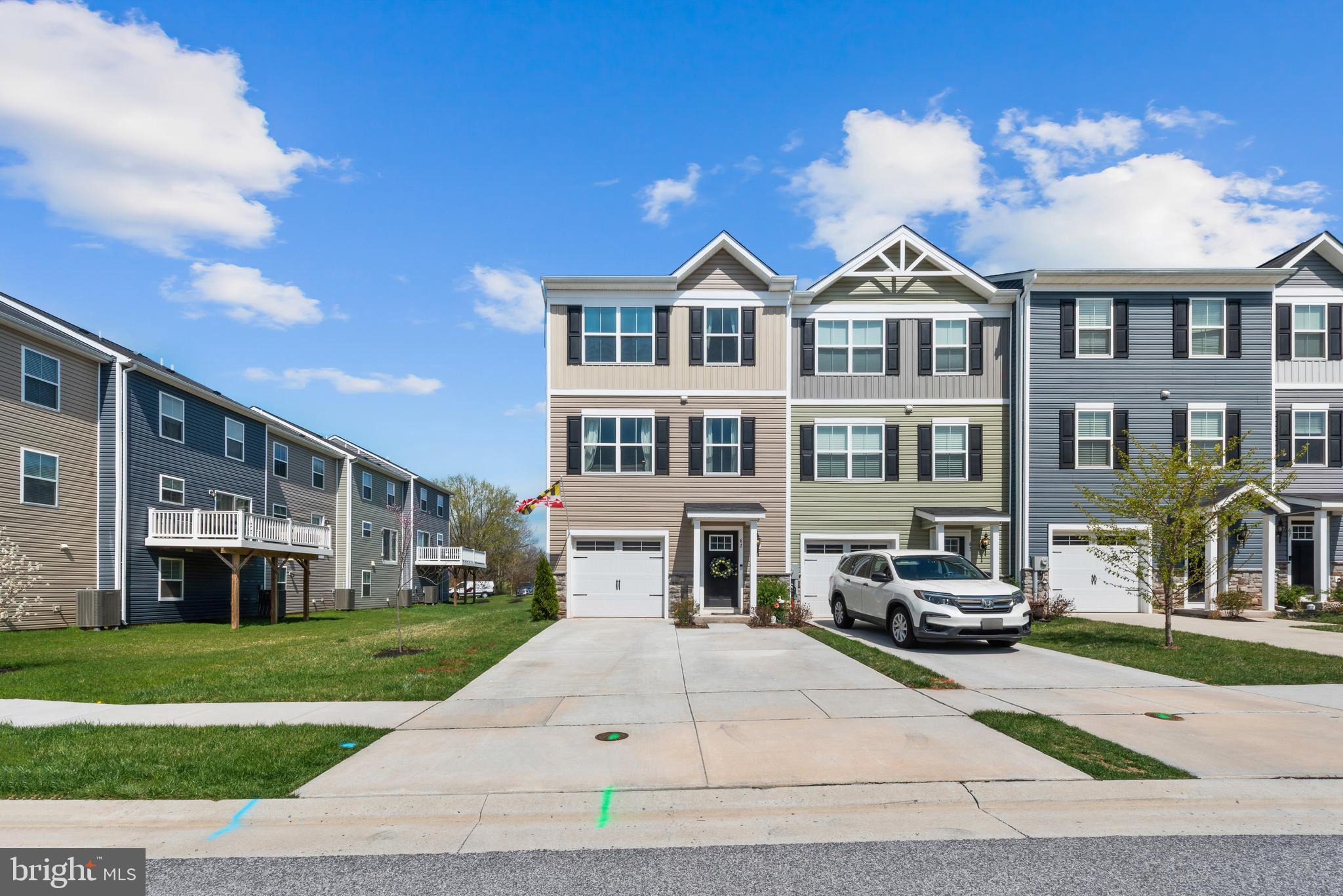 MEADE'S CROSSING - Residential