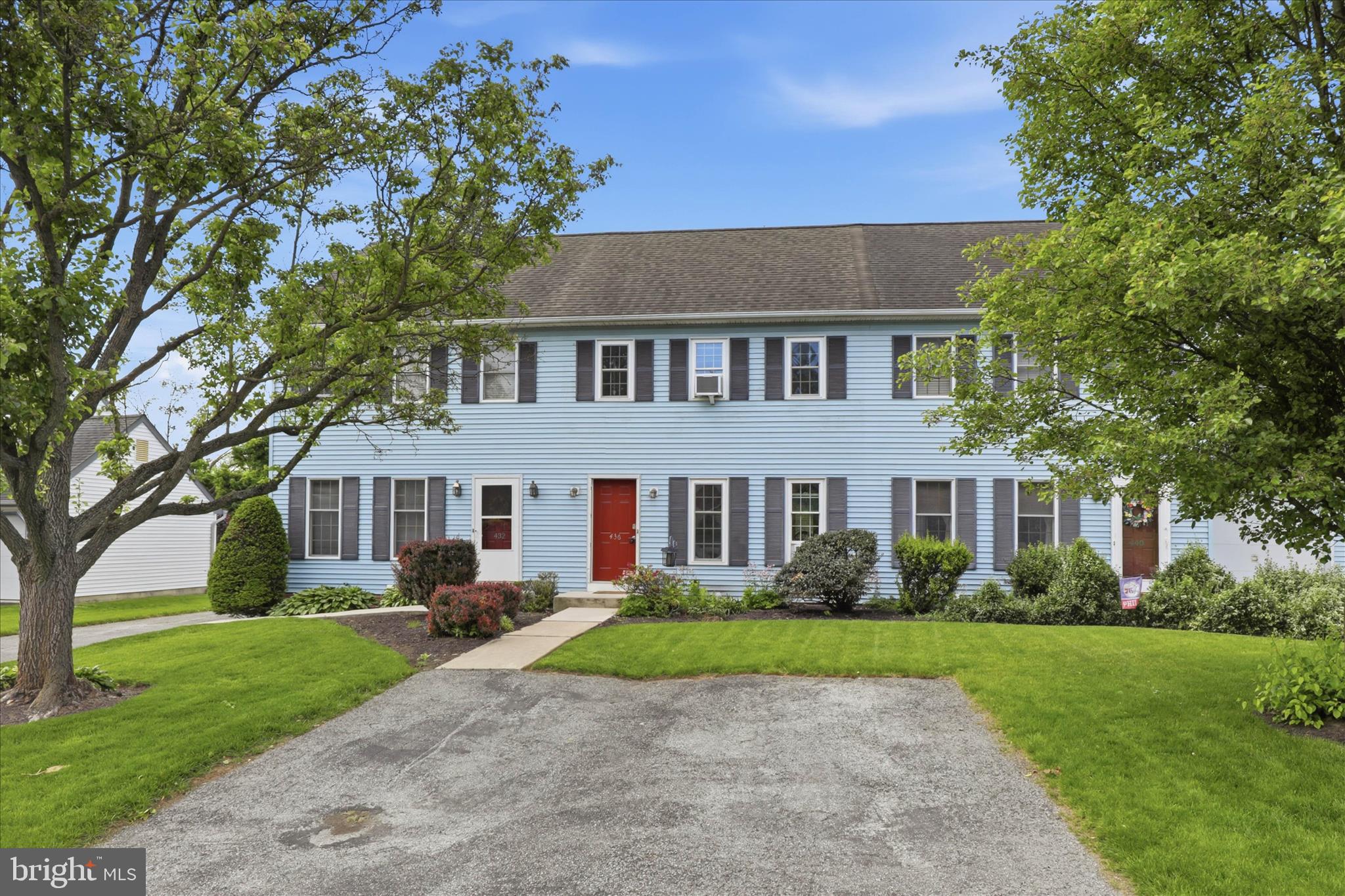 436 DEERFIELD DRIVE