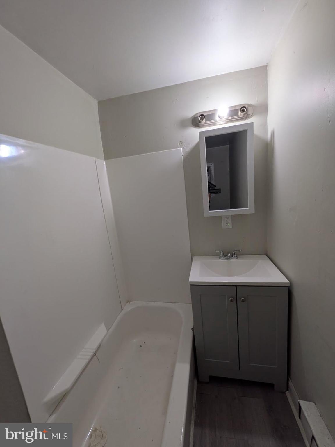 KENSINGTON - Residential Income