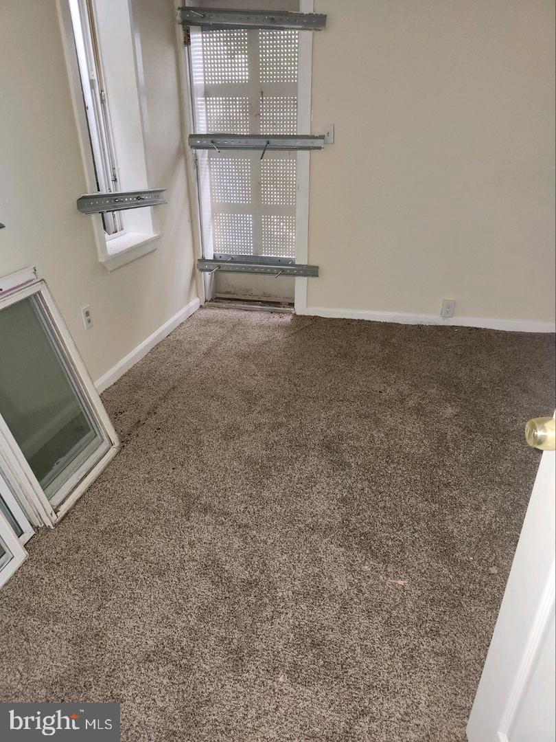 KENSINGTON - Residential Income