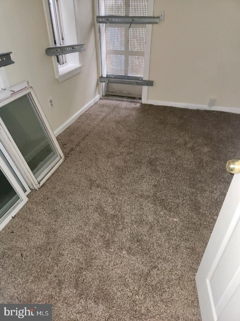 KENSINGTON - Residential Income