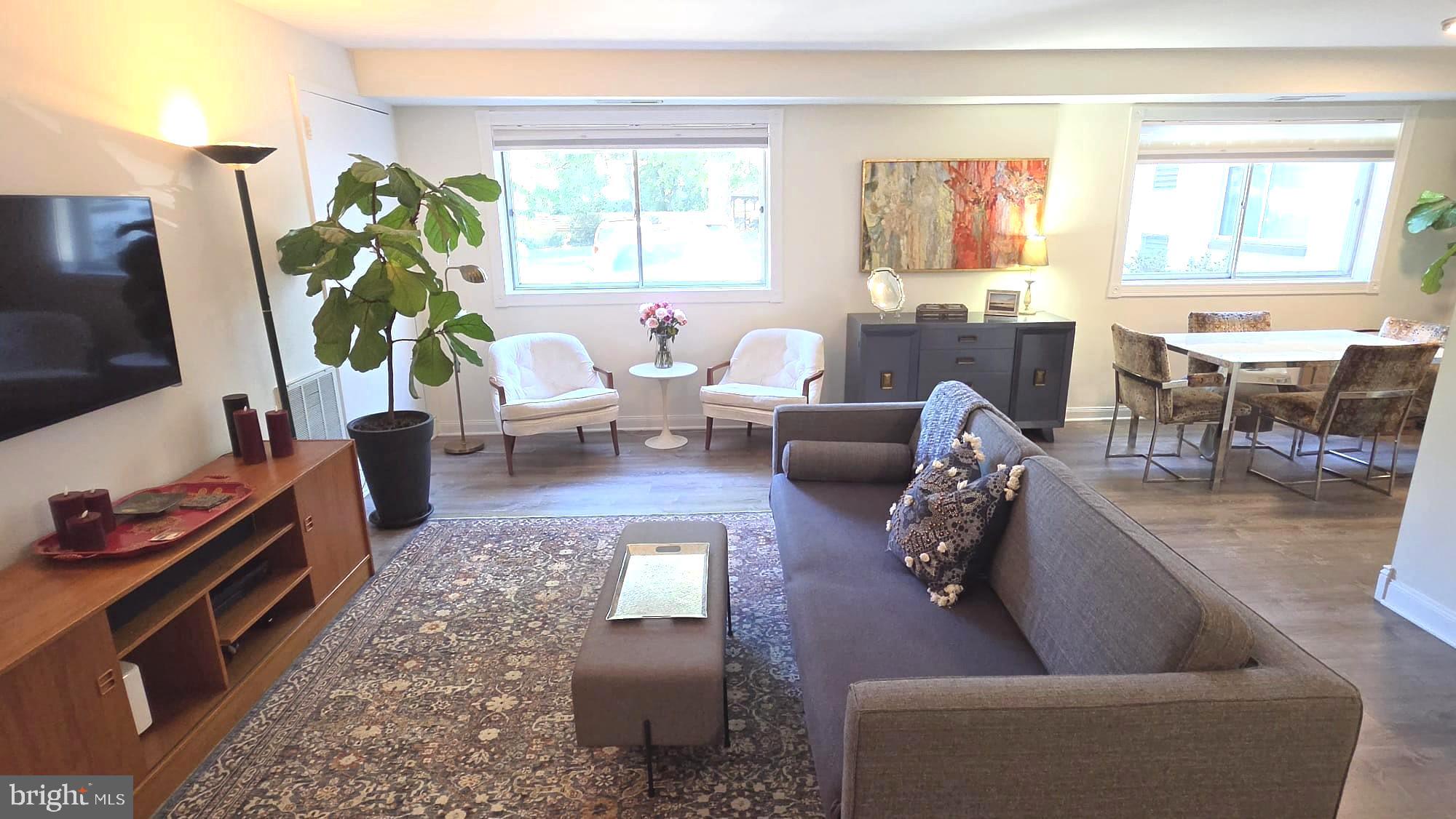 3355 UNIVERSITY BOULEVARD W T-2